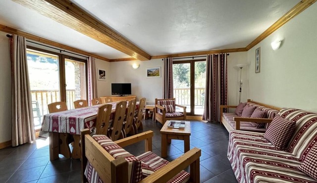 100m from resort center, 1st floor, balcony, parking, tv, ski locker, 92m², Val Cenis