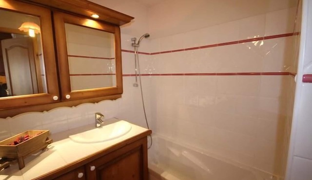 100m from ski slopes, Ground floor, balcony, parking, tv, ski locker, 45m², Les Saisies