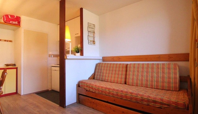 100m from ski slopes, 4th floor, balcony, tv, ski locker, 25m², Alpe d'Huez