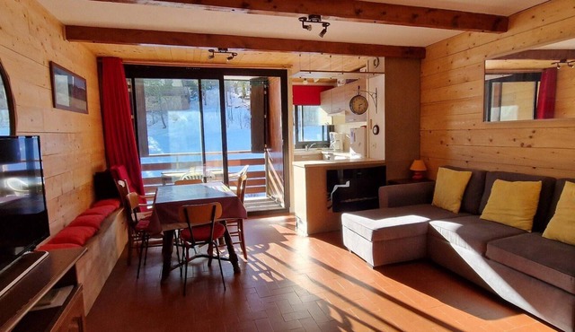 100m from ski slopes, 4th floor, balcony, tv, 42m², Sauze - Super Sauze