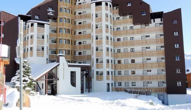 100m from ski slopes, 7th floor, balcony, tv, ski locker, 30m², Alpe d'Huez