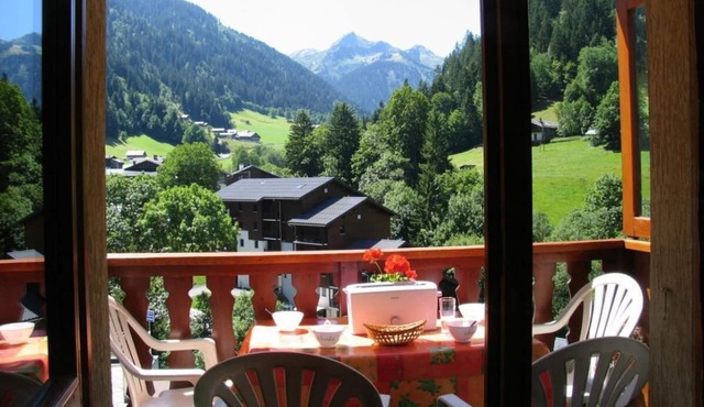 100m from ski slopes, 2nd floor, parking, tv, 28m², Arêches-Beaufort