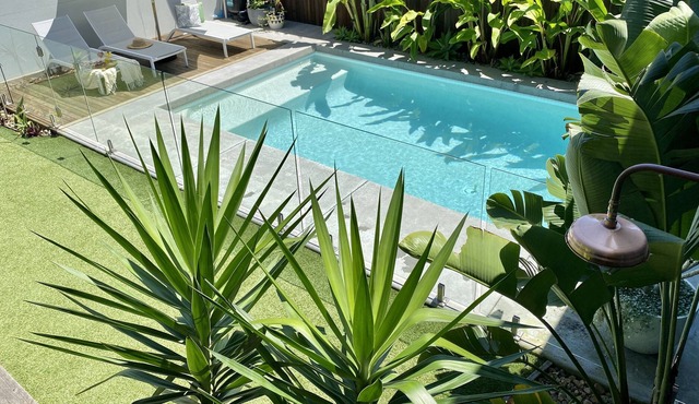 100m to River*Pool*Sauna*Pet & Family Friendly