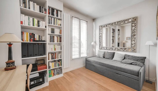 100m² apt with terrace in St-Cloud