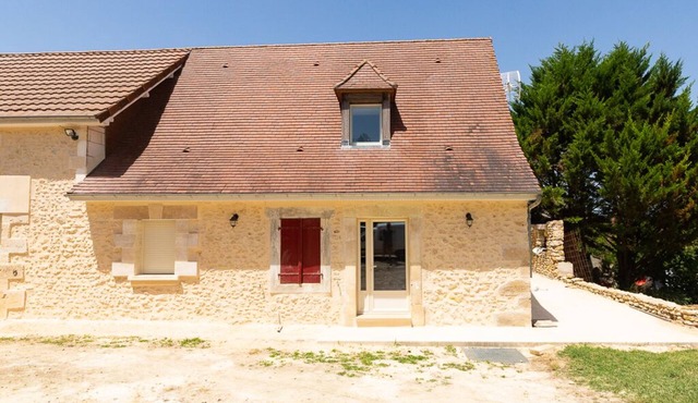 100m2 farmhouse cottage