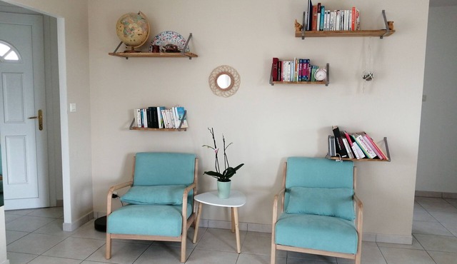 100m2 house with large garden 10 minutes from the sea