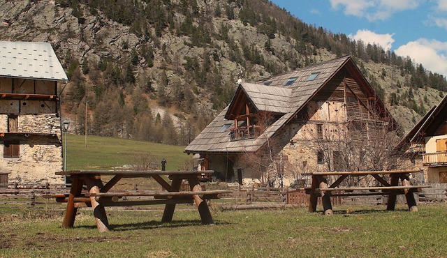 10212 Mountain chalet with sauna, Jacuzzi, hammam and frigidarium.