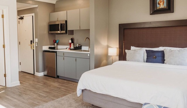 105 · Osage Hive #105 - Hotel Phillips