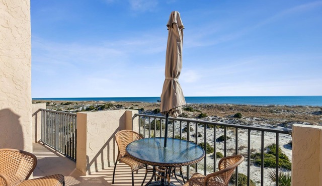 105 Sailmaker - Beautiful 3 BR Oceanfront