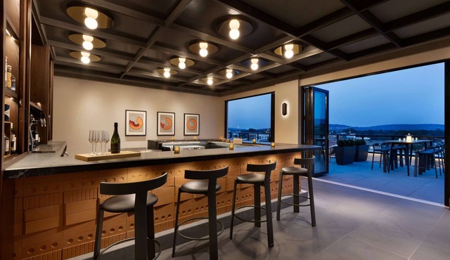 106 Jefferson Huntsville, Curio Collection by Hilton