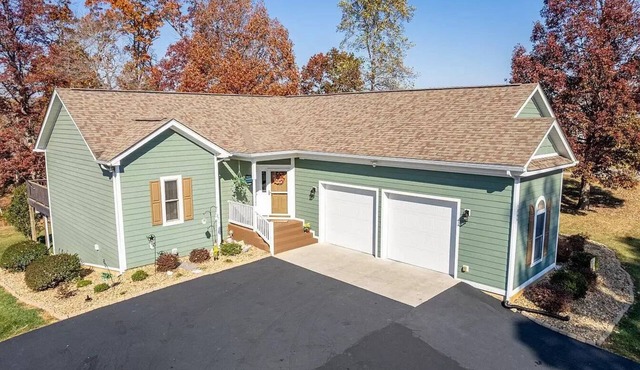 1066 Joffrey - 3 Bedroom Home 1st Fairway at Mariners SML