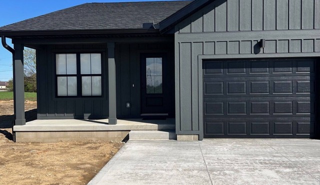 108 Halliday Way 3-bedroom townhome with WiFi and AC in Washington Court House