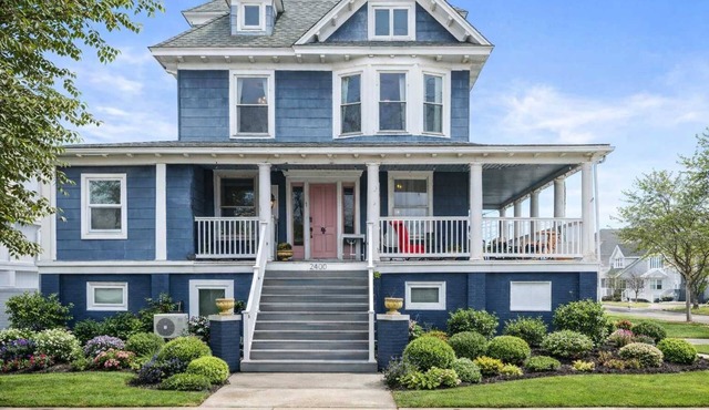 10BR North WW Beach Home - Sleeps 22!