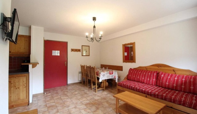 10m from ski slopes, 3rd floor, balcony, parking, tv, ski locker, 40m², Val Cenis