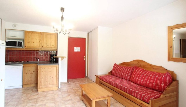 10m from ski slopes, 2nd floor, balcony, parking, tv, ski locker, 34m², Val Cenis