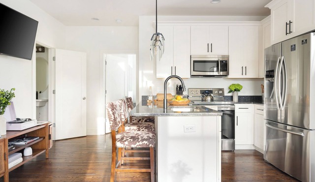 10min to DT | 3BR Home w/Bunk Rooms | Hart Suites