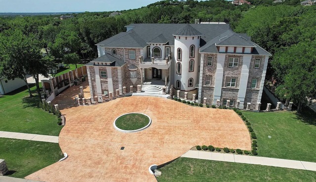 11,000 sq. ft Luxury Dallas Mansion with Scenic Views, 8 bed, 10.5 bath