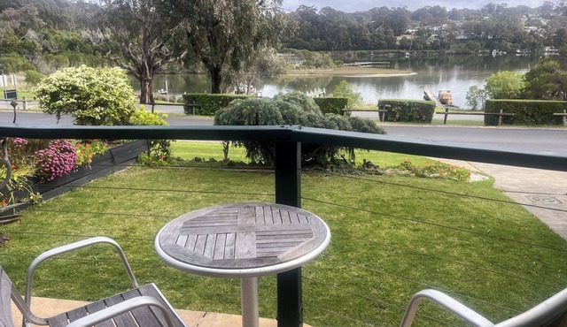 11/6-8 Buckland Drive