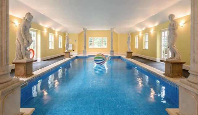 11 bedroom accommodation in Wainfleet All Saints, near Skegness