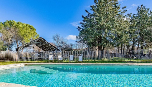 11 bedroom gorgeous home in LE ROUET