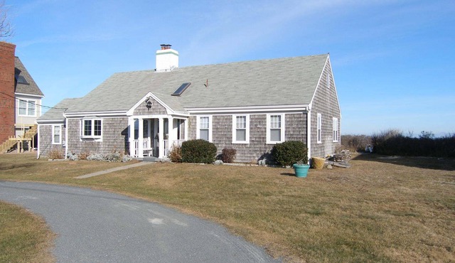 11 Freeman Ave - SD357