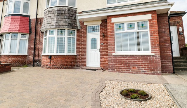 11 MARINE VIEW, family friendly, with a garden in Seaton Sluice