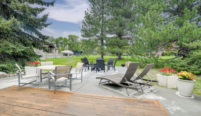 11 Mi to Bear World: Riverfront Getaway in Rigby