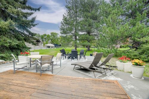 11 Mi to Bear World Riverfront Getaway in Rigby