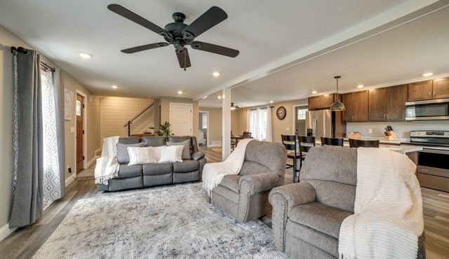 11 Mi to McConnells Mill: Home Near Ellwood City