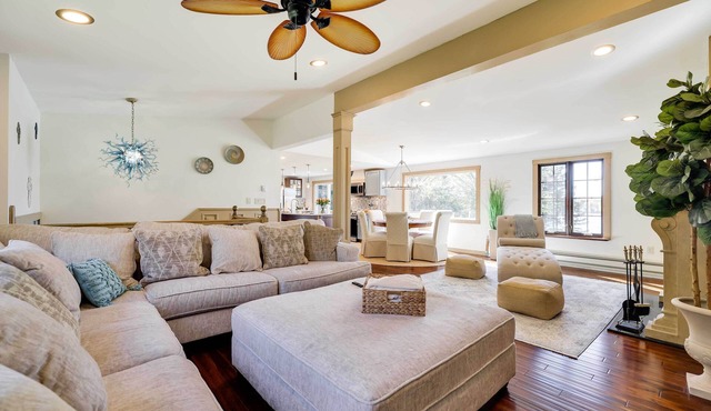 11 Mi to Slopes! Poconos Lake House w/Beach