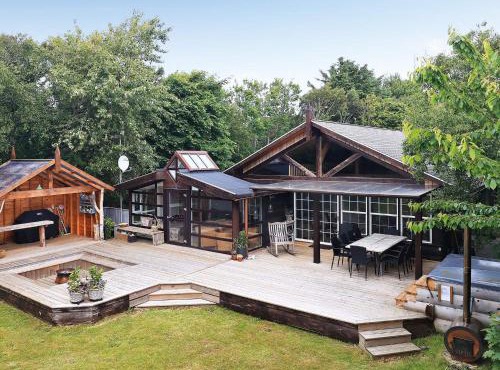 11 person holiday home in Vinderup-By Traum