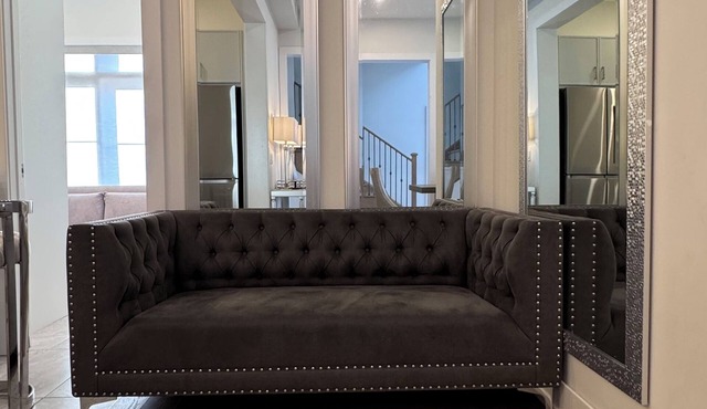 11 Queen Beds - French Style Detached House In Prestigious Angus Glen Markham