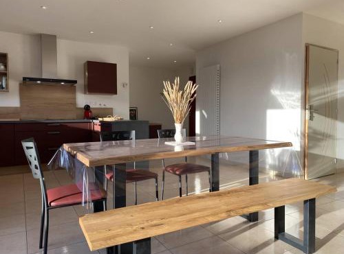 1100-Maison au cœur du village de Planguenoual.