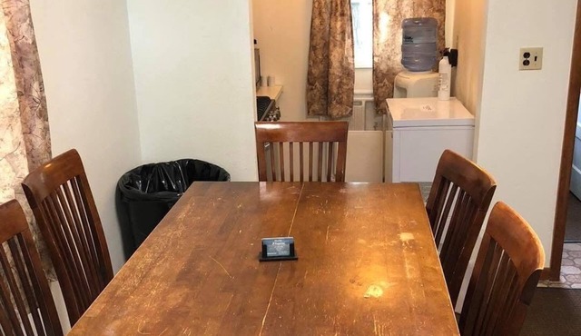 1100 sq ft cabin in the south west bay of Enemy Swim, 6 beds and fully furnished