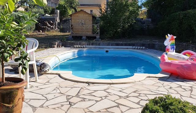 110m² house with swimming pool