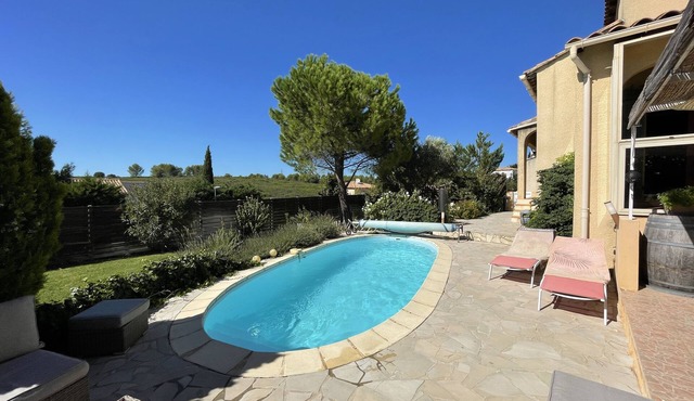 110m2 villa with swimming pool just outside Montpellier