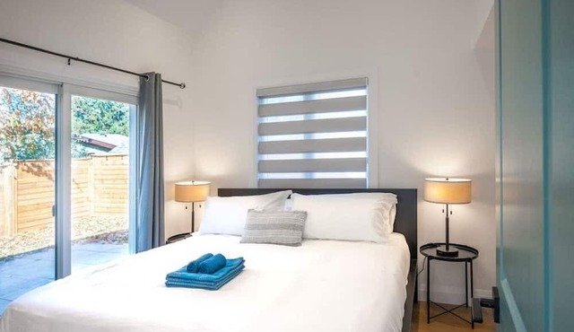 111H-3 · Kingsdale Designer Tiny house w/ king bed
