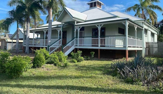 113 · Stunning 4-bedroom Queenslander in Prime Location