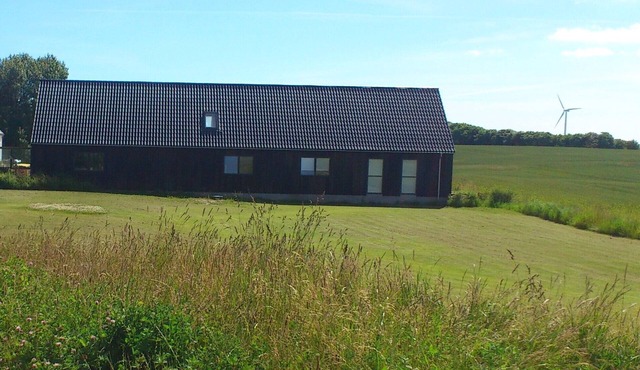 115 m2 New built 2-plan house near Galleri Hesselbjerg. Wi-fi. Handicapfriendly.