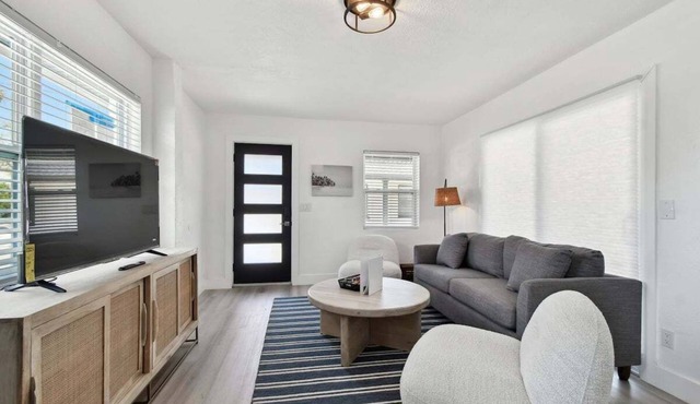 117 127th Ave E Unit 8