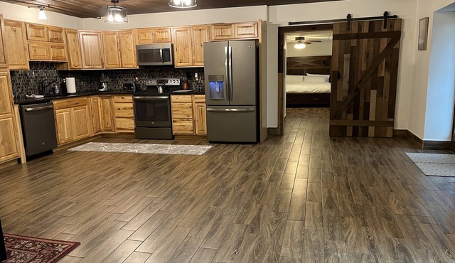 1174 Topside! Cozy 2BR apartment!