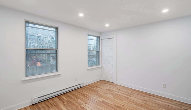 1186-2bedrooms+Sofa S