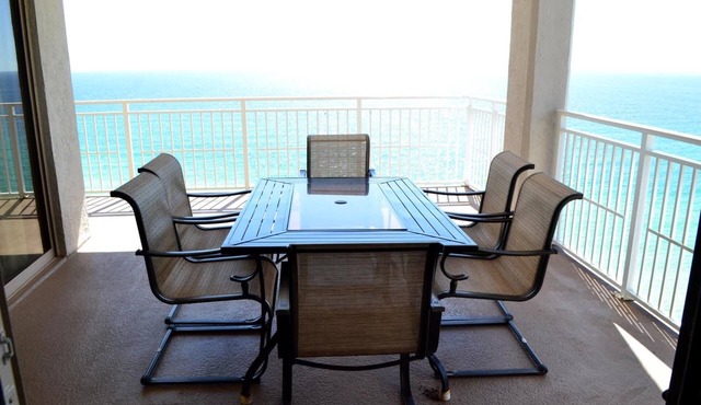 11th floor, ocean front.unobstructed ocean/beach views. Huge balcony