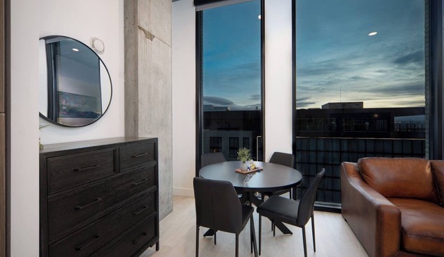 11thFloor|CityView|HotTub|Pool|Gym|Parking|KingBed