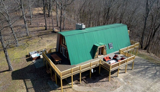 12 Acre Incredible Hideaway 30 mins from Broadway