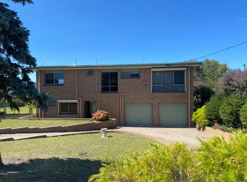 12 Brady Street, Mallacoota