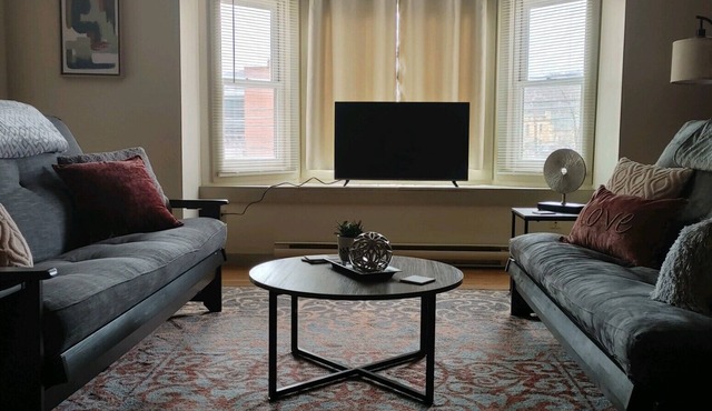 12 mechanic, 2nd Floor, close , rest. , grocery shops. Above Players Nightclub.