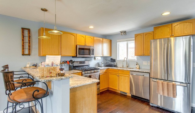 12 Mi to Denver: Golden Vacation Rental!