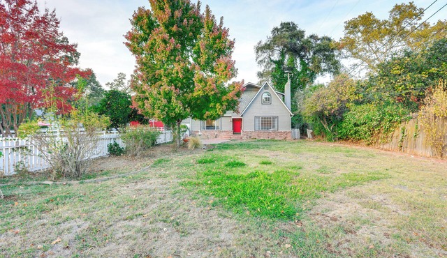 12 Mi to Folsom Historic District: NorCal Getaway