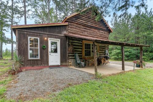 12 Mi to Staunton River State Park: Off-Grid Cabin